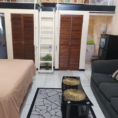 Oceanfront Condo W/ Free Parking + High Speed Wifi Negril Esterno foto