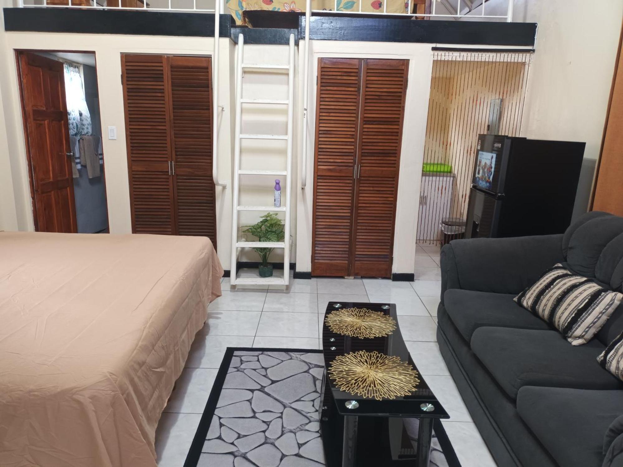 Oceanfront Condo W/ Free Parking + High Speed Wifi Negril Esterno foto